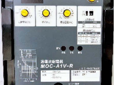 高圧受電設備7